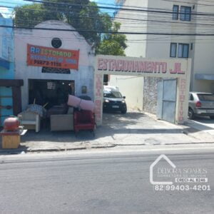 Ponto Comercial e Estacionamento para Alugar na Pajuçara